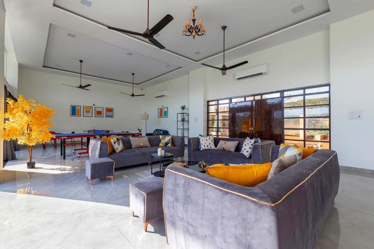 Natures Odyssey By Stayvista - Amidst Lush Greenery With Outdoor Pool And Indoor Activities Chinchavli Exterior photo