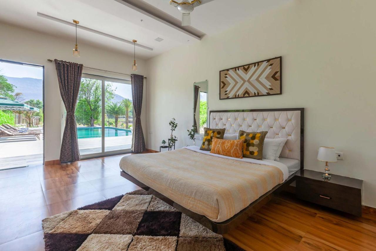 Natures Odyssey By Stayvista - Amidst Lush Greenery With Outdoor Pool And Indoor Activities Chinchavli Exterior photo